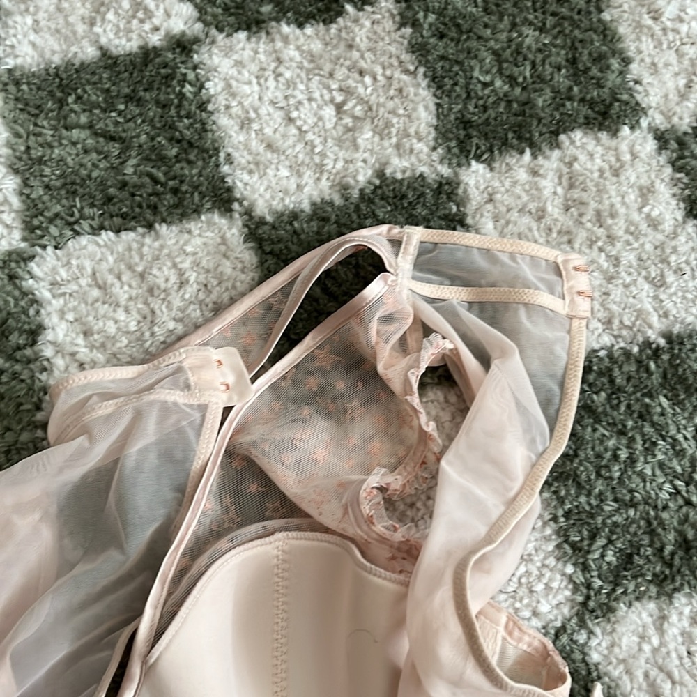 Victoria’s Secret bralette - Picture 5 of 5